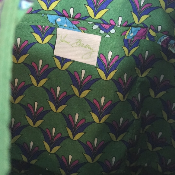 Vera Bradley Tote in Emerald Paisley Retired‎ 2014 Pattern